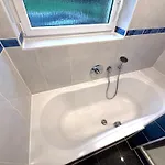Cozy 5 Person アパート *