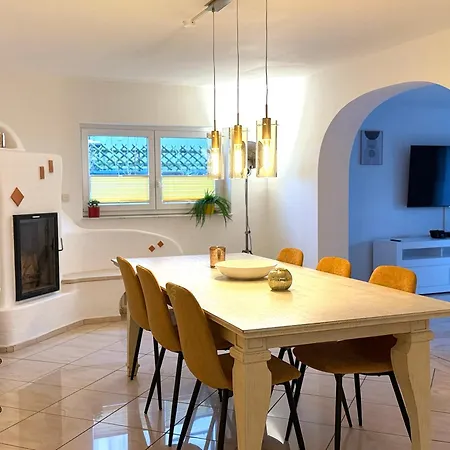 Cozy 5 Person Niederdorla