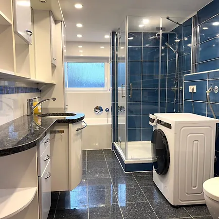 Cozy 5 Person Appartement